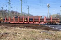 81 80 3507 517-0 D-DB - Da schauste auf die Röhren ... bei diesem Rbns Güterwagen der Deutschen Bahn in Köln Gremberg. / © ummet-eck.de / christian schön