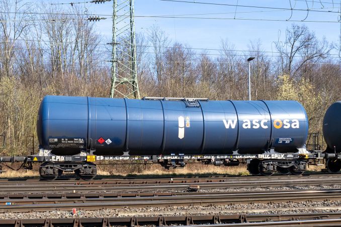 Ein tschechischer Wascosa Tankwagen mit Benzin an Bord im Güterbahnhof Köln Gremberg / © ummet-eck.de / christian schön