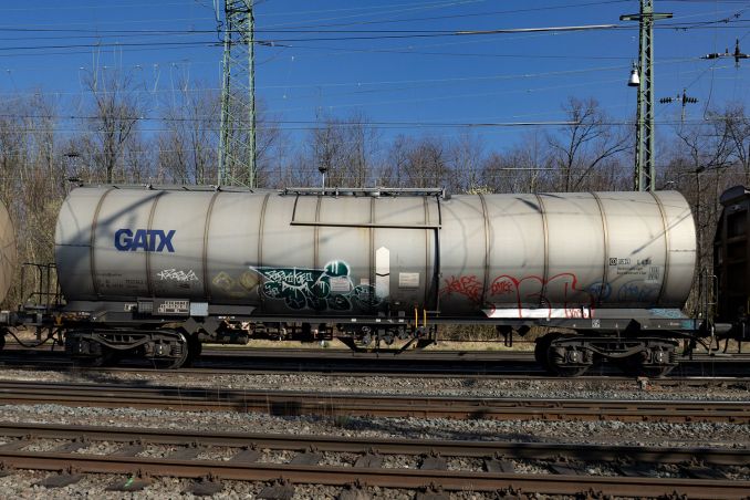 / © ummet-eck.de / christian schön Kesselwagen Zacens 7933 von GATX am Bahnhof Köln Gremberg / © ummet-eck.de / christian schön