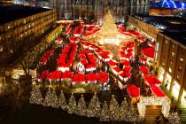 Schöner geht nicht: Der Weihnachtsmarkt am Kölner Dom. • © www.koelnerweihnachtsmarkt.com