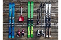 Skiausrüstung kaufen und verkaufen auf dem Skibasar in Olpe (Symbolbild). • © pixabay.com