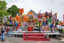 Heroes (Marvin Fick) - Fahrgeschäft auf der Kirmes - Heroes heißt ein Orbiter des Schaustellers Marvin Fick aus Nienburg.  • © ummeteck.de - Christian Schön