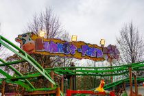 Kuhnos Farm (Weber) - Achterbahn auf der Kirmes - Uns ist Kuhnos Farm auf dem [e:10018::Herbstsend 2022 in Münster:] begegnet. • © ummeteck.de - Christian Schön