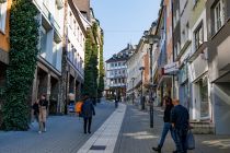 Ortsbilder aus Siegen - Die Fußgängerzone geht ordentlich bergauf. • © ummeteck.de - Christian Schön