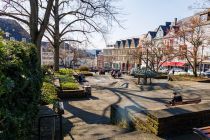 Ortsbilder aus Siegen - Neben dem "Krönchen" der Marktplatz und dieses grünere Areal zum entspannen. • © ummeteck.de - Christian Schön