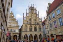 Historisches Rathaus Münster - Das berühmte Historische Rathaus in Münster wurde im 14. Jahrhundert gebaut. In ihm befindet sich der.... (nächste Seite klicken) • © ummeteck.de - Christian Schön