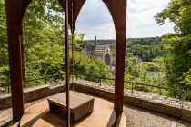 Altenberger Dom von oben - Der Blick auf den Altenberger Dom ist es wert, den kurzen, aber steilen Weg empor zu steigen. • © ummeteck.de - Silke Schön