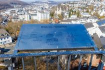 Tafel am Aussichtspunkt: Blick ins Hüttental. • © ummeteck.de - Christian Schön