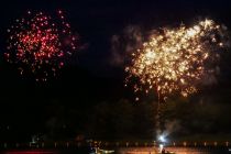 Und schließlich gibt es noch ein Feuerwerk am See.  • © Henrike Flamme