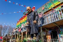 Geisterhaus (Mikli) - Kirmes-Laufgeschäft - Das Laufgeschäft Geisterhaus gehört zum Schausteller Valentin Mikli aus Iserlohn.  • © ummeteck.de - Silke Schön