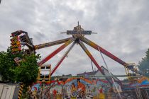 Projekt 1 (Sipkema-Bartling) - Riesenschaukel auf der Kirmes • © ummeteck.de - Christian Schön