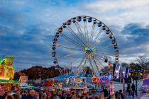 Das Riesenrad Roue Parisienne haben wir das erste Mal auf der Sim Jü 2022 in Werne abgelichtet. • © ummeteck.de - Christian Schön