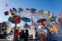 Ein charmantes Familien-Fahrgeschäft auf einer Kirmes ist der Twister, der zum Schaustellerbetrieb Deinert aus Dortmund gehört.  • © ummeteck.de - Silke Schön