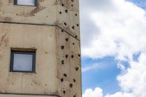 Die Kletterhalle in Willingen bietet Towerclimbing am Hochheideturm an. • © ummeteck.de - Christian Schön