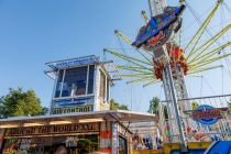 Around the World XXL (van der Beek) - Riesenkettenflieger auf der Kirmes • © ummeteck.de - Christian Schön