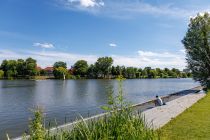Aasee - Münster - NRW - Eine Runde um den Stausee ist ungefähr sechs Kilometer lang, abkürzbar auf etwa drei Kilometer über die Torminbrücke.  • © ummeteck.de - Christian Schön