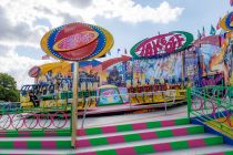 Take Off (Langenscheidt) - Kirmes - Bilder - Dieser hier gehört zu der Schaustellerfamilie Langenscheidt aus Großefehn und wurde im Jahr 1994 gebaut.  • © ummeteck.de - Christian Schön