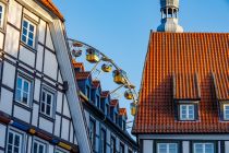 Riesenrad in der Altstadt von Soest - Ein schöner Kontrast, das Roue Parisienne in Soest 2022. • © ummeteck.de - Christian Schön