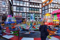 Innenstadtkirmes Soest - Sie gilt als Europas größte Altstadtkirmes. • © ummeteck.de - Christian Schön
