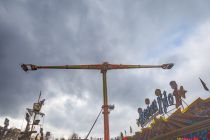 Gladiator (Buwalda-Kriek) - Fahrgeschäft auf der Kirmes - Der Gladiator ist nichts zu schwache Nerven. Das Kirmes-Fahrgeschäft bringt Dich gehörig ins Schwitzen.  • © ummeteck.de - Christian Schön