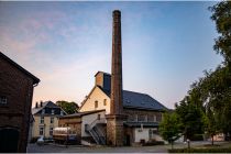 Lange Zeit wurden hier Spirituosen gebrannt. Heute ist es eine Brauerei sowie ein Veranstaltungsort.  • © ummeteck.de - Christian Schön