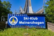 Ski-Klub Meinerzhagen - Der Ski-Klub Meinerzhagen trainiert mehrmals wöchentlich an den Schanzen.  • © ummeteck.de - Christian Schön