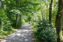 Schattiges Plätzchen im Kurpark Nümbrecht - Ruhe, Schatten und Platz zum denken und entspannen. • © ummeteck.de - Silke Schön
