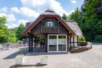 Panos Tierschule - Panorama Park - Panos Tierschule befindet sich ebenfalls ganz "unten". Hier erfährst Du allerhand über die Tiere des Wildparks. • © ummeteck.de - Christian Schön