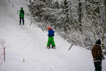 Skilift Hardenberg Bilder - Einzeln, zu zweit oder auf dem Snowboard - hier kommt jeder hoch. • © ummeteck.de - Christian Schön