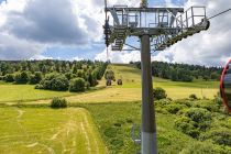 Technische Daten Ettelsberg Seilbahn - Die Gondelbahn wurde im Jahr 2007 gebaut. Die Streckenlänge beträgt 1.360 Meter. Dabei überwindest Du 240 Höhenmeter.  • © ummeteck.de - Christian Schön