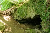 Zwergenhöhle Lindlar - Ob in dieser Höhle tatsächlich einmal Zwerge gehaust haben - wer weiß!  • © ummeteck.de - Silke Schön