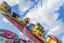 Take Off (Langenscheidt) - Fahrgeschäft auf der Kirmes • © ummeteck.de - Christian Schön