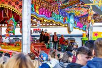 Eröffnung Allerheiligenkirmes Soest 2022 - Ein Schnappschuss von der Eröffnung der Kirmes. • © ummeteck.de - Christian Schön