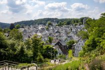 Aussicht auf den Alten Flecken - Die Altstadt von Freudenberg wird Alter Flecken genannt. Er entstand nach einem Brand in Freudenberg im Jahr 1540. • © ummeteck.de - Christian Schön