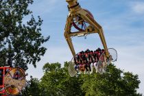 Der Gladiator bietet Platz für 20 Personen pro Fahrt, die von oben sicherlich eine super Aussicht auf die Stadt und die Kirmes haben.  • © ummeteck.de - Christian Schön