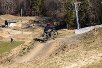 Mit dem Bikepark gibt es im Kreis Olpe ein super Angebot für alle Fans der Sportart. Es wird stetig erweitert und verbessert im Bikepark Fahlenscheid.  • © ummeteck.de - Silke Schön