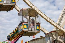 Riesenrad Grand Soleil (Göbel) - Maximal 216 Personen passen in die insgesamt 36 geschlossenen Gondeln. • © ummeteck.de - Christian Schön