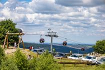 Ettelsberg Willingen (Upland) - Außerdem beginnen hier einige der Trails der MTB-Zone, des Bikeparks in Willingen. Die Aussicht ist jedenfalls top. • © ummeteck.de - Christian Schön