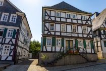 Die Alte Stadtapotheke im Alten Flecken in Freudenberg. • © ummeteck.de - Silke Schön