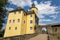 Aufgang zum Schloss Homburg - Aufgang an der Westseite des Schlosses, also quasi "dahinter". • © ummeteck.de - Silke Schön