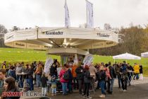 Draußen das Bierrondell, gut bewirtet von Kattwinkels Event Service. • © ummet-eck.de - Christian Schön