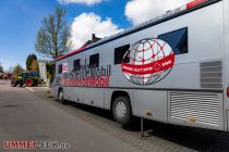 Gute Gelegenheit: Das Blutspendemobil vom DRK war in Valbert. • © ummet-eck.de - Silke Schön
