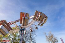 Maikirmes 2023 in Ahlen - Kreis Warendorf - Ein Flug mit dem Aviator macht Laune. • © ummet-eck.de - Schön