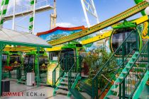 Da die Kabinen aus dem Seilbahnbau stammen, ist das Riesenrad nun vollkommen allwettertauglich. • © ummet-eck.de - Christian Schön