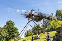 Im Wild Eagle fliegst Du liegend über das halbe Parkgelände.  • © ummeteck.de - Silke Schön