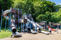 Großer Spielplatz - Auf dem Weg zum Alpine Coaster kommst Du an diesem Spielplatz vorbei. • © ummeteck.de - Silke Schön