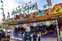 Osterkirmes 2023 - Bielefeld - Bilder - Noch einmal die Berg- und Talbahn von Rasch. • © ummet-eck.de - Silke Schön