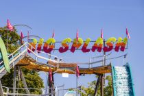 Die Wildwasserbahn Big Splash gehört zum Schaustellerbetrieb Klünder. • © ummet-eck.de / kirmesecke.de