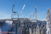 Winterwonderland - Mitte Dezember 2022 war absolutes Traumwetter. Die Sesselbahn noch nicht in Betrieb und ziemlich verschneit. • © ummet-eck.de / christian schön