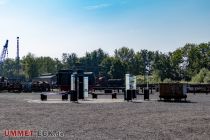 Begegnungs- und Infoplatz vor der Maschinenhalle. • © LWL-Museum Zeche Zollern / ummet-eck.de - Schön